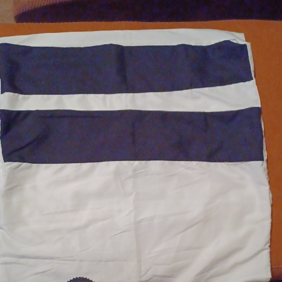 💙🏍2 Black And White Pillow Cases - Picture 4 of 5